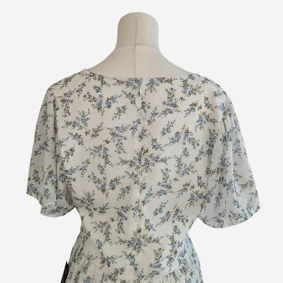 NWT Lulus x Lush So True White Floral Print Tiered Short Sleeve Mini Dress - M - Picture 8 of 10